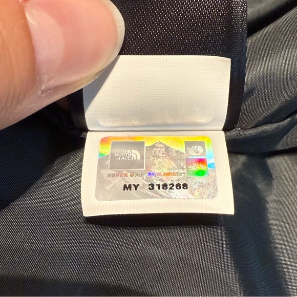 The North Face Insulated Puffer jacket White/Silver Women’s Large CMW5 - Picture 8 of 11